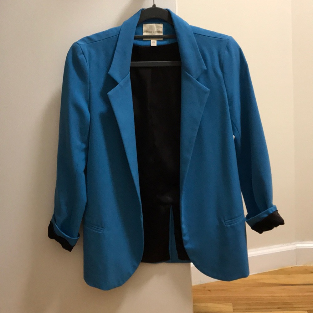 Blue silence and noise blazer